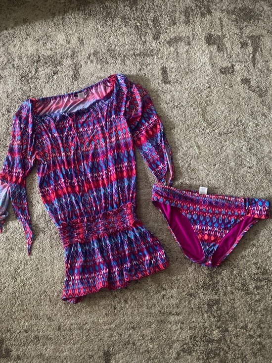 La Blanca Other - La Blanca Colorful Geometric coverup large and Bottoms size 10 set